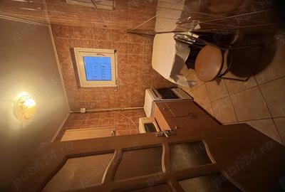 1 Decembrie 1918 aproape de metrou Apartament 2 camere de inchiriat - 4