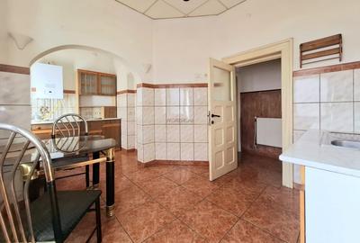 Apartament cu 3 camere decomandat în P-ța Muncii - 7