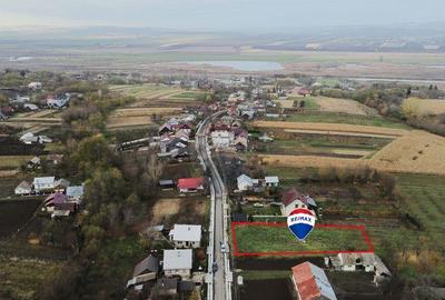 Teren de 1473 mp, în Pădureni - 4