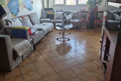 Apartament cu 3 camere decomandat, mobilat în Crângași - 1