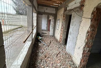 Casă cu 4 camere cu Teren 515 Mp în Central - 3