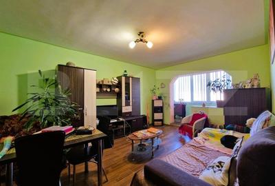 Apartament de vanzare, cu 3 camere, 64 mp, zona Intre Lacuri - 2