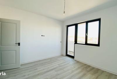 Apartament cu 6 camere decomandat în Hlincea - 15