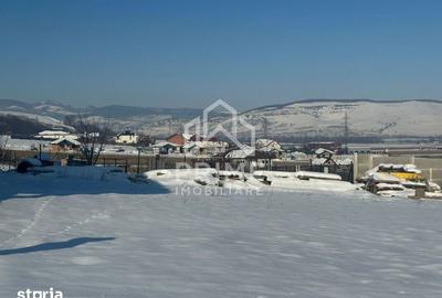 Teren de 500 mp, în Micești