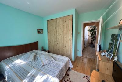 Apartament cu 3 camere decomandat în Far - 3