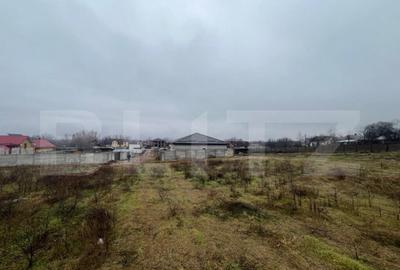 Teren de 450 mp, în Central