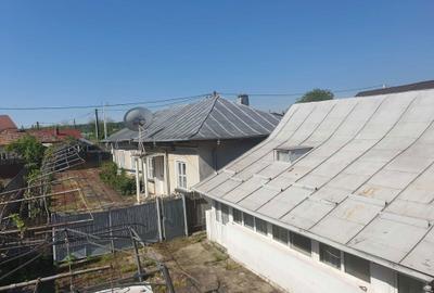 Casă cu 4 camere în Baldovinești
