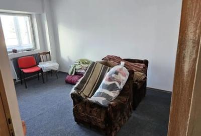 Apartament cu 4 camere decomandat în Central - 2