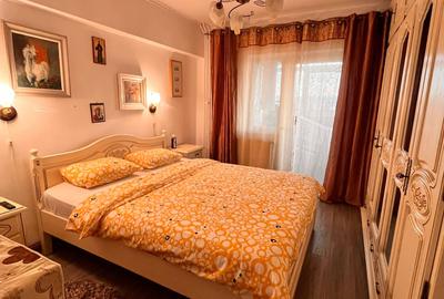 3 camere decomandat,etaj intermediar,zona semicentrală Gara Mare-str Garii,CT - 1