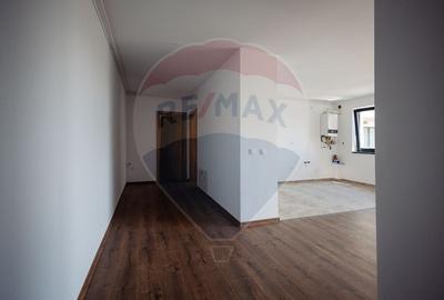 Apartament cu 2 camere de vanzare in zona Cetate COMISION 0% - 9
