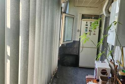 Apartament cu 3 camere decomandat în Tătărași - 5