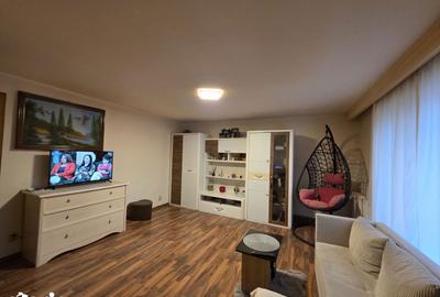 Casă cu 4 camere cu Teren 700 Mp în Central - 9