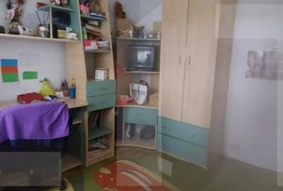 Apartament de vanzare, cu 3 camere, etaj 4, zona Girocului - 6