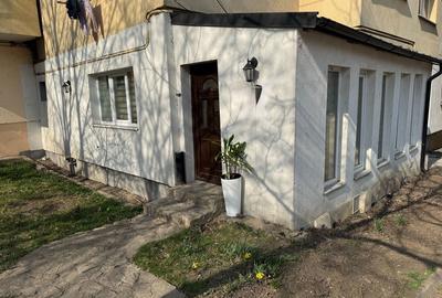 Apartament cu 3 camere semidecomandat în Central - 9