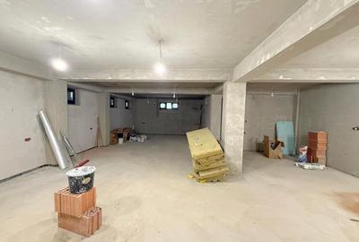 Spațiu comercial, de 560 mp, în Complex Studențesc - 12