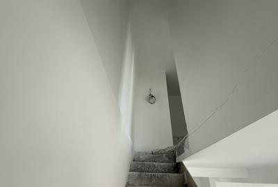 Penthouse cu 3 camere decomandat în Universitate - 21