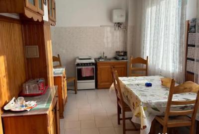 Casă cu 7 camere cu Teren 396 Mp în Eforie - 6