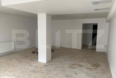 Spațiu comercial, de 350 mp, în Central - 1