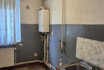 Apartament cu 3 camere semidecomandat în Central - 3