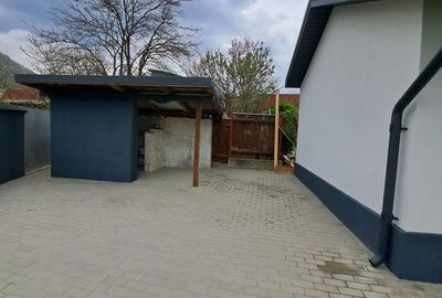 Casă cu 3 camere cu Teren 320 Mp în Central