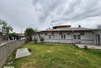 Casă cu 4 camere cu Canalizare în Central