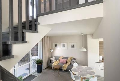 Casă cu 3 camere în Ipotești - 3