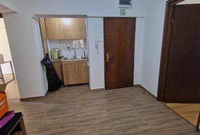 Lacul Tei - Facultatea de Constructii 5 camere etaj 1 in imobil de birouri - 9