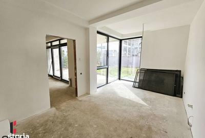 Casă cu 5 camere cu Teren 400 Mp în Central