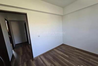 Casă cu 3 camere cu Teren 100 Mp în Prelungirea Ghencea - 13