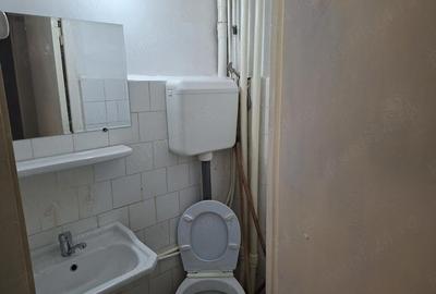 Garsonieră nedecomandată în CET - 6