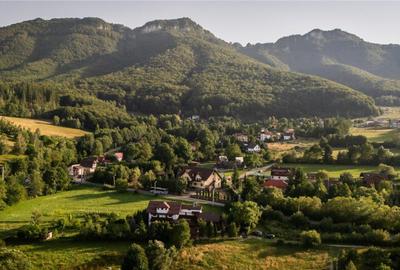 FILM! Pachet complet pt turism si sau rezidenta, Tohanita, Z - 4