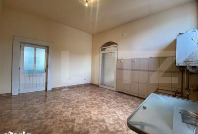 Apartament cu 4 camere în Independenței - 1