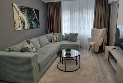 Apartament cu 3 camere semidecomandat în Micro 16 - 12