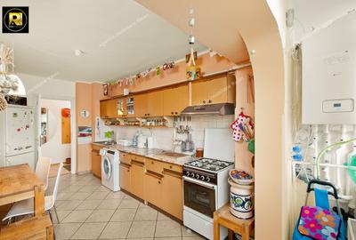 Vanzare apt 4 camere transformat in 3 camere, sup.85mp, in Galati,Piata Centrala - 15