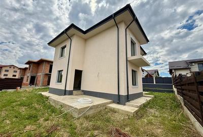 Casa Individuala 4 camere - Miroslava la 1,5km de Family Market - 2