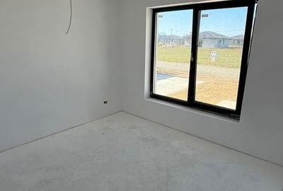 Casă cu 4 camere cu Teren 553 Mp în Sântandrei - 7