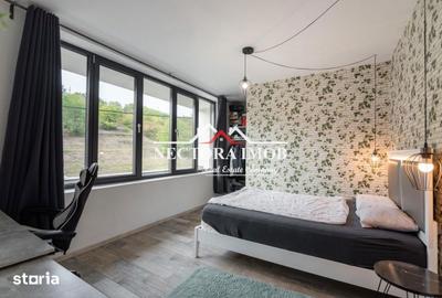 Casă cu 7 camere cu Teren 450 Mp în Central - 17
