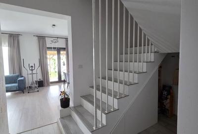Casă cu 4 camere cu Teren 260 Mp în Central - 12