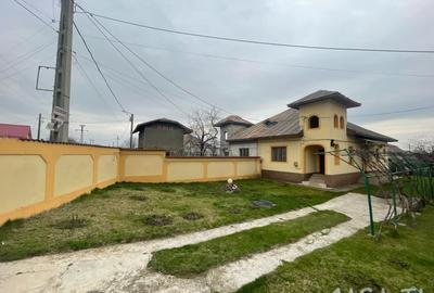 Casă individuală cu 3 camere cu Canalizare în Sud-Vest - 1