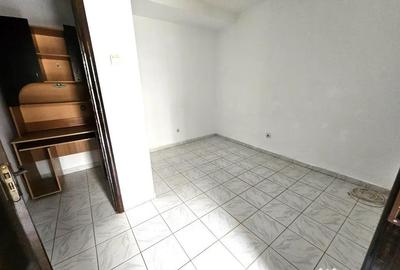 Spațiu comercial, de 50 mp, în Central - 1