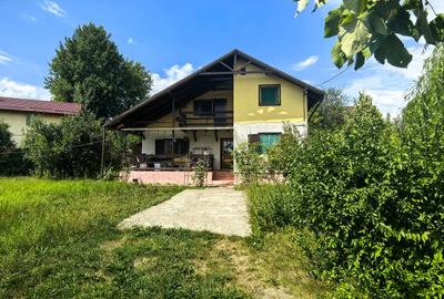 Casa Breaza , zona centrala , 500mp teren drept ,toate utilitatile - 20
