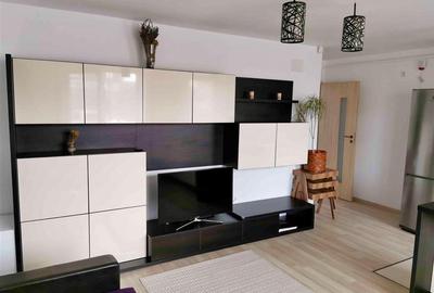 Apartament cu 2 camere decomandat, mobilat în Tractorul - 2