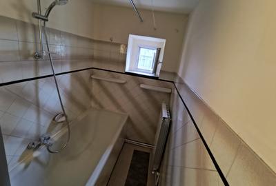 I C Bratianu  sr uri- apartament 3 camere decomandat - 15