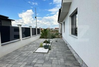 Casa cu 4 dormitoare, 4 bai si 2 bucatarii, terasa si beci  de vanzare in Oradea - 14