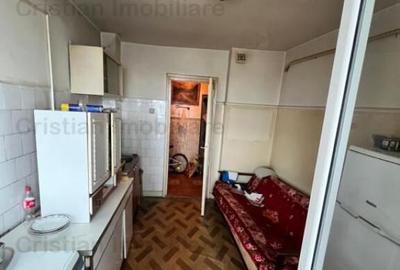 Apartament cu 2 camere semidecomandat în Obor
