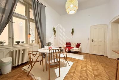 Apartament, spatios etaj 1, vedere in Piata Victoriei - 6