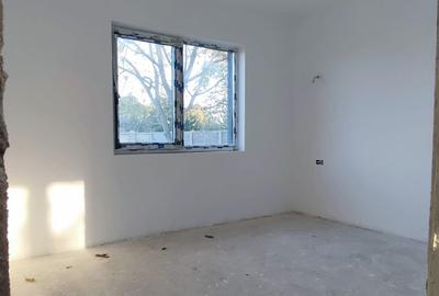 FARA COMISIOANE in Gulia vatra Satului la drum asfaltat casa 4 camere 2 bai P+M - 24