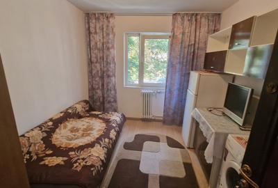 Cameră Florilor - 1