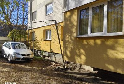 Apartament cu 4 camere în Central - 1