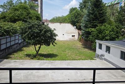 Casă cu 4 camere cu Teren 1000 Mp în Central - 3